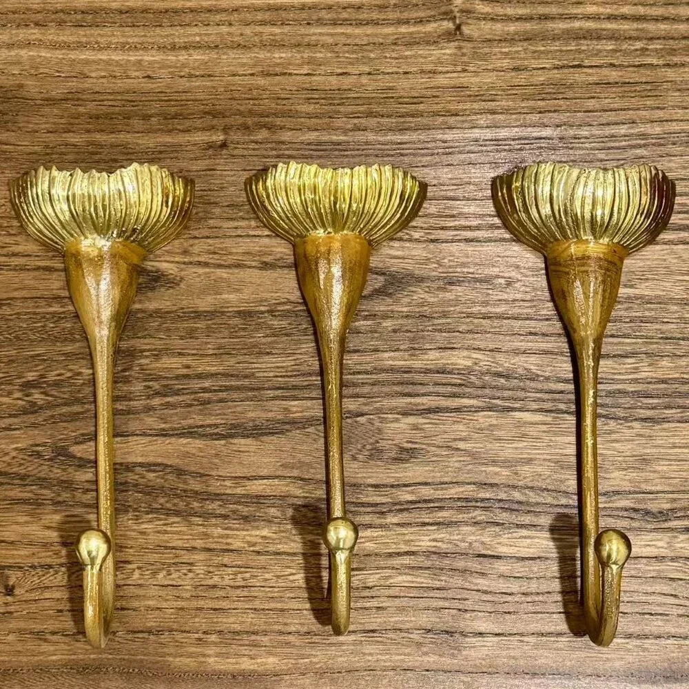 Discontinued Brand New Anthropologie Flora Single Hook - Picture 2 of 3